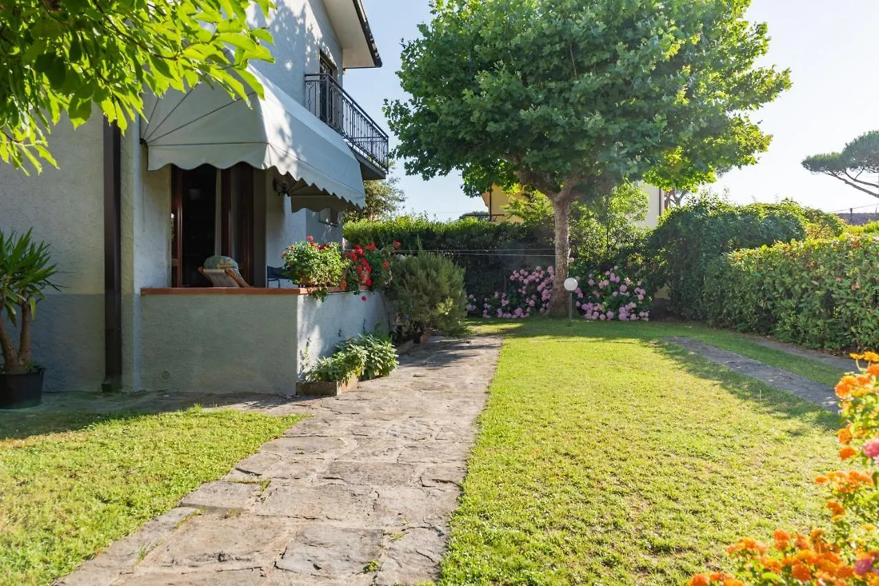 Apartment Holiday Versilia Camaiore