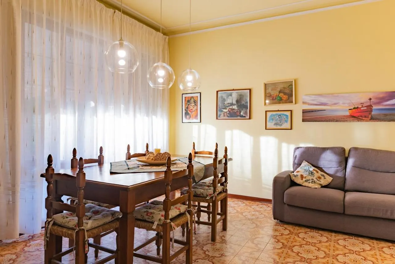 Apartment Holiday Versilia Camaiore
